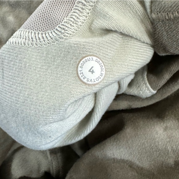 Lululemon Ready to Rulu High-Rise Jogger *7/8 Length size 4 - Picture 12 of 12